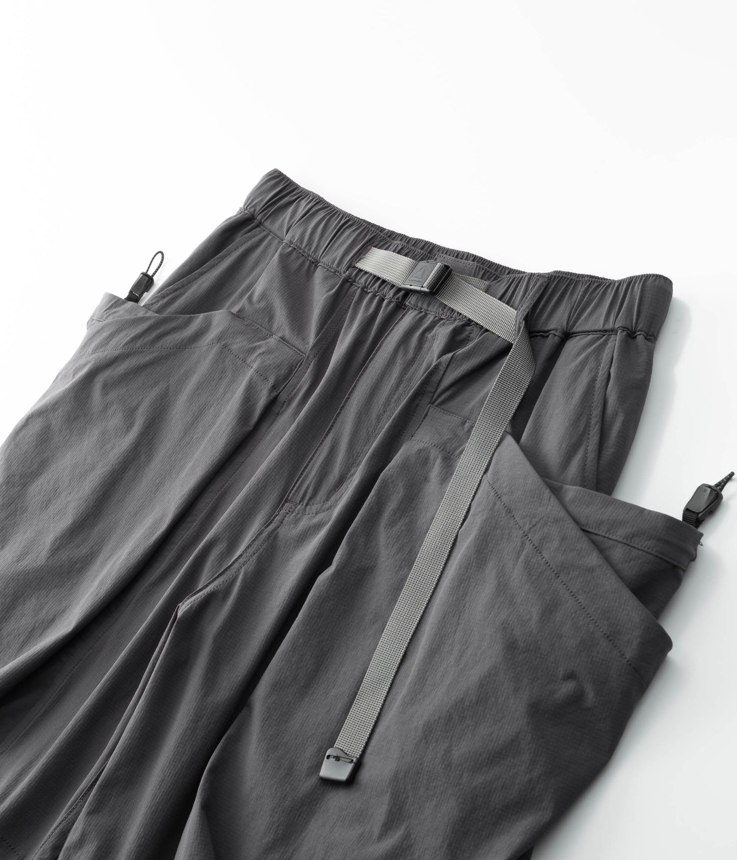 [Three-dimensional quick-drying rebound ultra-light functional shorts]