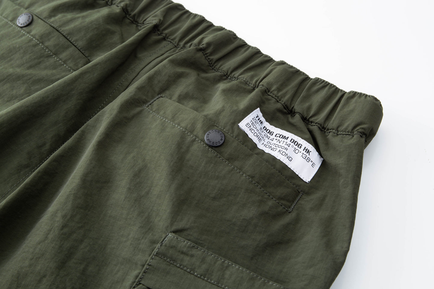 Three-dimensional quick-drying ultra-light functional shorts